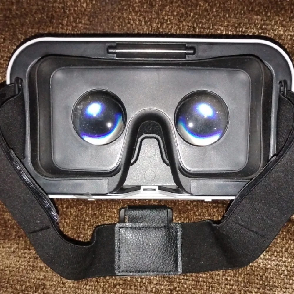 Sharper Image Black VR Headset